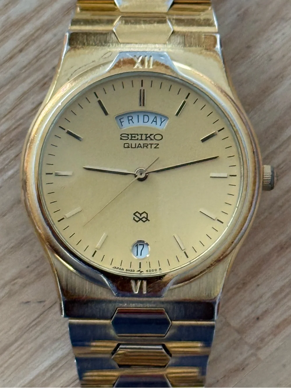 Seiko SQ Vintage Watch Gold Dial, Bracelet, Case Day Date Windows New Crystal